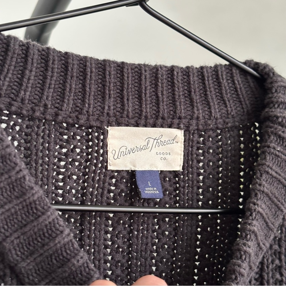 • [Universal Thread] Sweater • - Picture 4 of 8